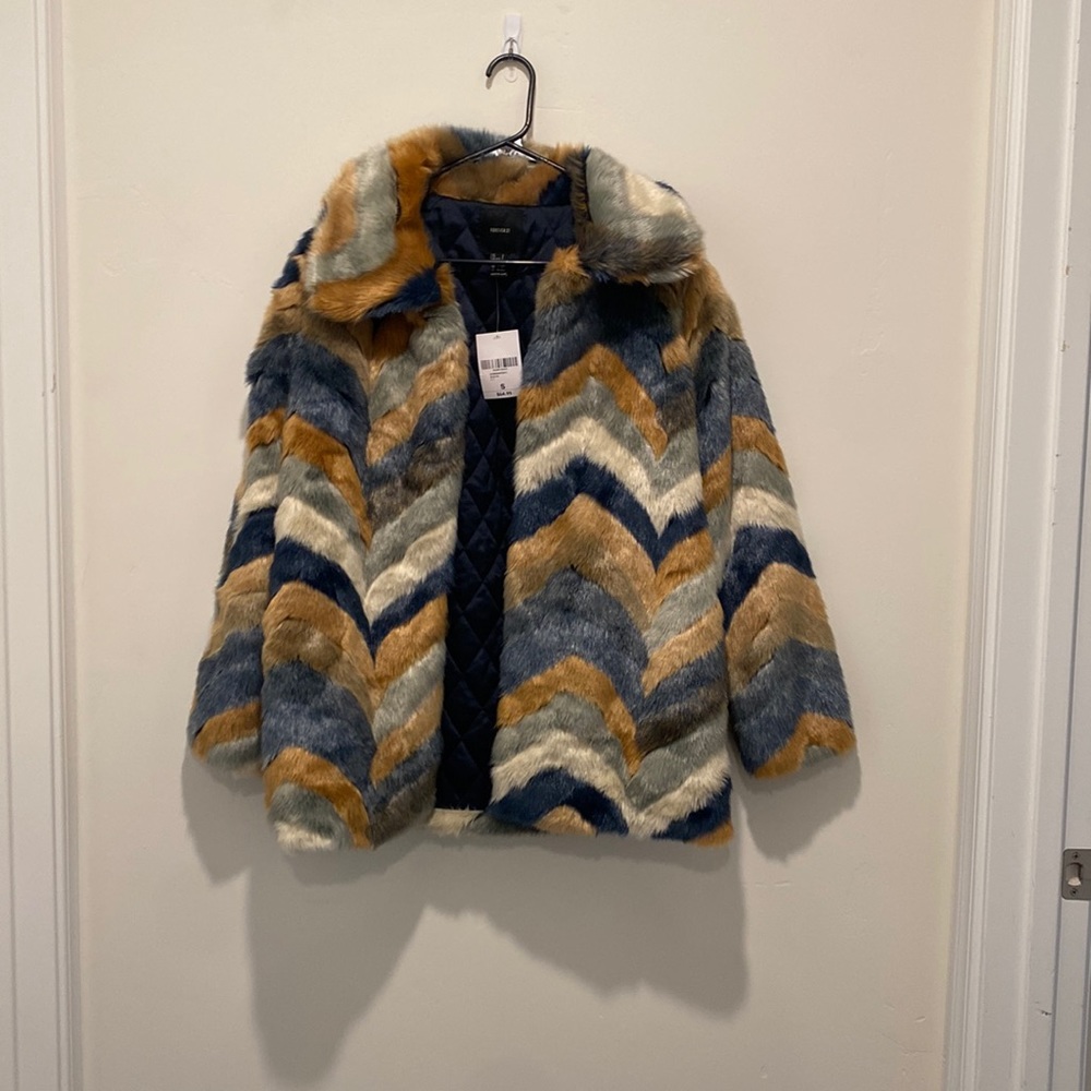 NWT Forever 21 colorblock faux fur jacket